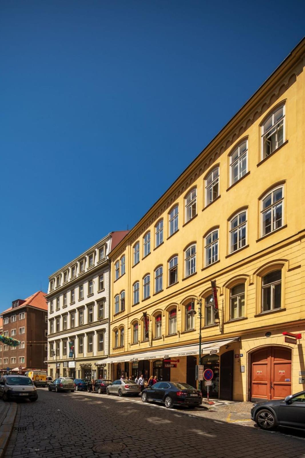 Quiet City Center Apartment In Hip & Foodie Area Prag Exterior foto